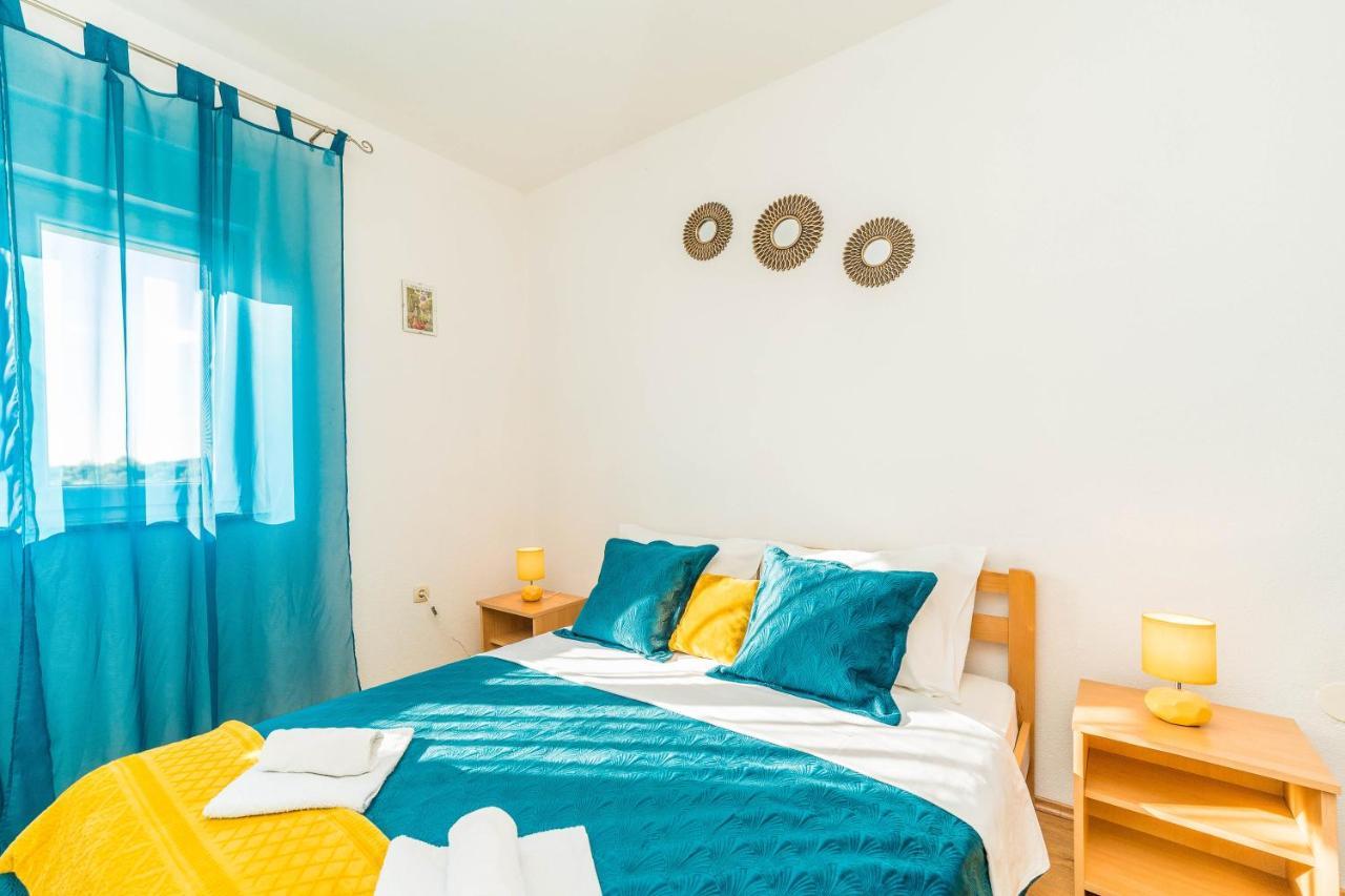 Apartments Matilda Sukosan Bagian luar foto